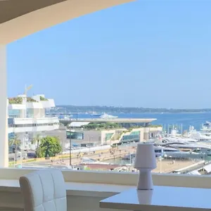 La Goelette - Palais Des Festivals , Cannes France
