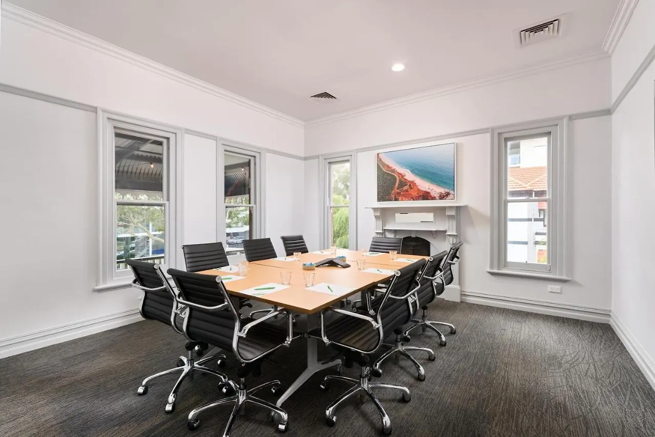 Holiday Inn West Perth By Ihg Hotel